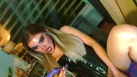 miss yasii online show from June 23, 3:32 pm