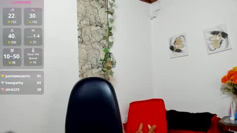 Snapshot of yasmin_goldenst chatting on February 13, 2:12 am Yasemin online show from February 13, 2:12 am