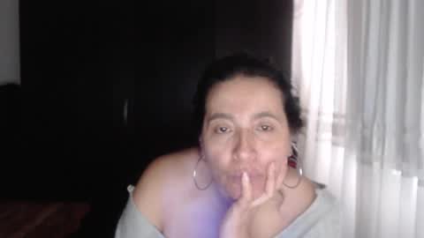 Snapshot of yasmin_love85 chatting on December 2, 5:15 pm yasmin_love85 online show from December 2, 5:15 pm