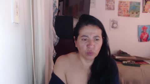Snapshot of yasmin_love85 chatting on September 11, 2:28 pm yasmin_love85 online show from September 11, 2:28 pm