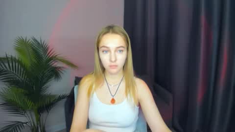 Yasmina online show from November 11, 1:33 pm