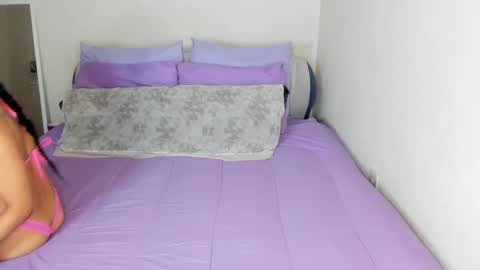 Yasmina online show from December 9, 1:40 am