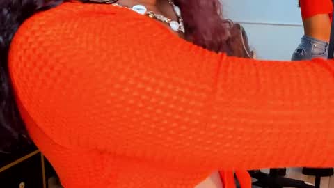 yaya23x online show from February 17, 12:27 pm