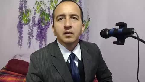 Snapshot of yazfore chatting on September 18, 4:09 pm Hazzan online show from September 18, 4:09 pm