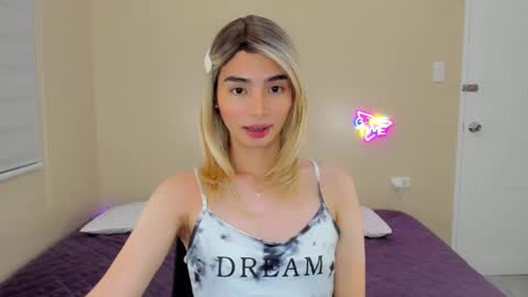 Zaimin Yaz online show from December 2, 9:06 pm