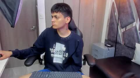 yef_thinn online show from November 22, 4:11 am