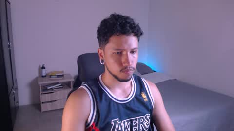 yeff online show from September 21, 1:51 am