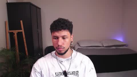 yeff online show from March 8, 2:15 am