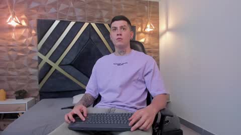 YEIKO ROMERO online show from February 3, 5:14 pm