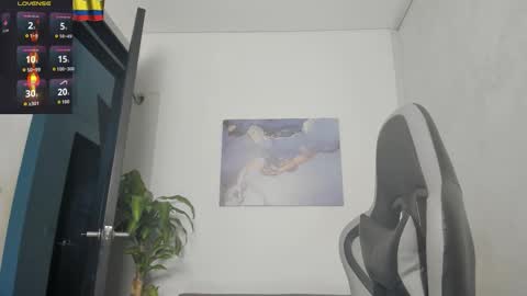 YEIKO ROMERO online show from November 11, 5:24 pm