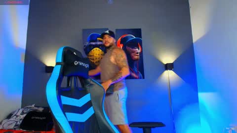 yeikoe1 online show from January 14, 3:01 am