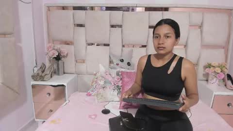 Yeins online show from November 26, 11:00 am