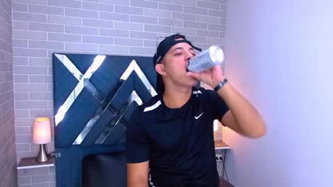 Yeison online show from November 11, 11:21 am