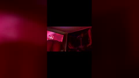 Ella Ts online show from April 25, 6:38 am