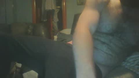 Snapshot of yellow5hero chatting on February 22, 4:05 pm yellow5hero online show from February 22, 4:05 pm