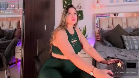 yellow_lily online show from March 7, 3:42 pm