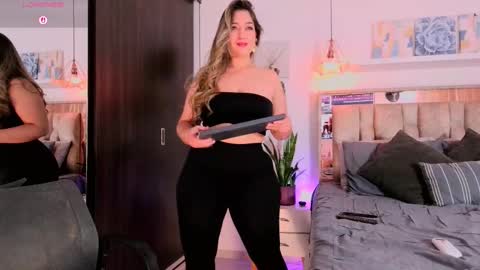 yellow_lily online show from March 15, 4:46 pm