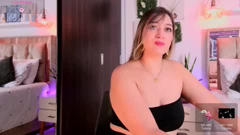 yellow_lily online show from March 23, 5:50 pm