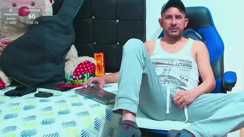 Yeol online show from October 8, 1:42 pm