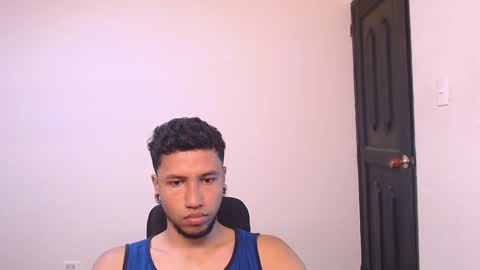 Snapshot of yerfon_s1 chatting on January 4, 8:16 pm Yeff ind. model online show from January 4, 8:16 pm