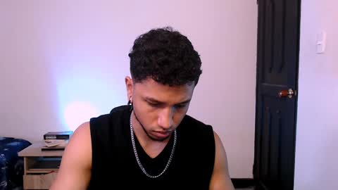 Snapshot of yerfon_s1 chatting on January 16, 6:06 pm Yeff ind. model online show from January 16, 6:06 pm