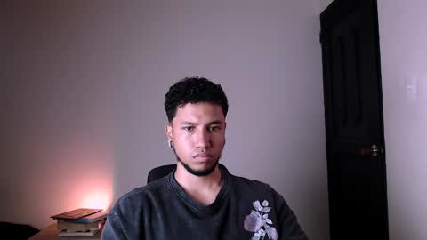 Snapshot of yerfon_s1 chatting on February 9, 3:00 am Yeff ind. model online show from February 9, 3:00 am