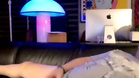 yessex247 online show from December 9, 4:56 am