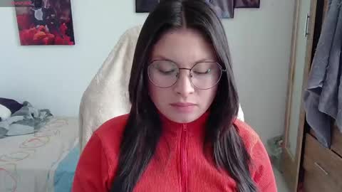 yessica_gomez01 online show from May 26, 10:28 pm