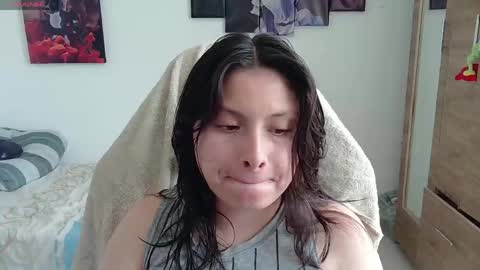 yessica_gomez01 online show from May 31, 7:59 pm