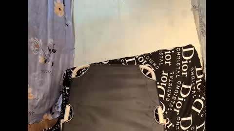 Snapshot of yhang_slut chatting on February 3, 7:46 am yhang_slut online show from February 3, 7:46 am