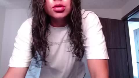 Snapshot of yigolo_ chatting on July 10, 1:25 pm Gio online show from July 10, 1:25 pm