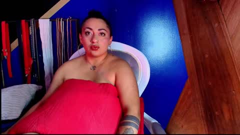 yingandyangg online show from February 20, 6:26 am