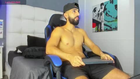 Yiyo online show from February 22, 5:19 am