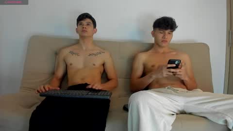 yizus_bonz online show from May 21, 11:12 pm