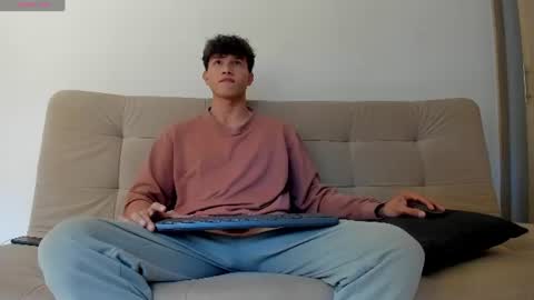 Snapshot of yizus_bonz chatting on July 18, 9:29 pm yizus_bonz online show from July 18, 9:29 pm