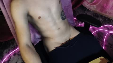 Darius online show from October 5, 4:49 pm