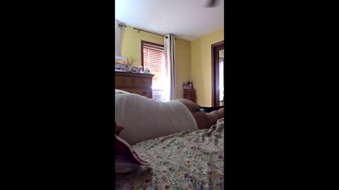 ynfantejovanny online show from June 10, 4:28 pm