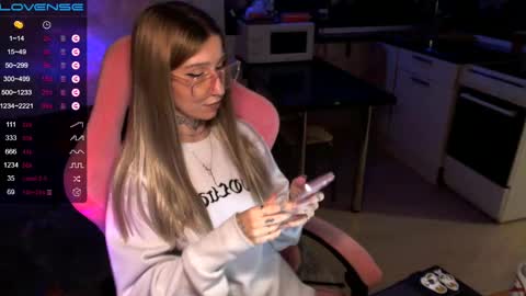     online show from December 9, 3:40 am