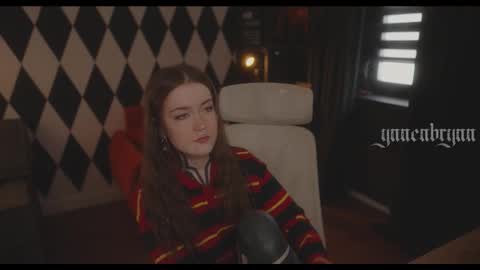 ynnenbrynn online show from November 27, 6:04 am