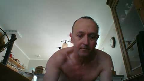 Snapshot of yoannsexmalo chatting on April 29, 7:01 am Yoann online show from April 29, 7:01 am
