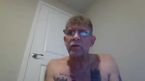 Snapshot of yogi313131313131 chatting on October 13, 6:19 pm yogi313131313131 online show from October 13, 6:19 pm