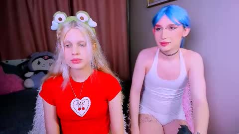 Mikaella - Mika online show from January 11, 3:17 pm