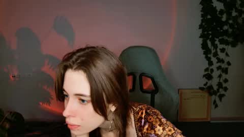 yoka_paradoxxx online show from October 23, 5:18 am