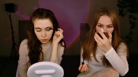 yoka_paradoxxx online show from October 30, 5:31 am