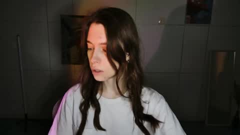 yoka_paradoxxx online show from January 18, 9:13 am