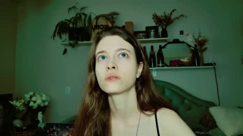 yoka_paradoxxx online show from July 22, 12:08 pm