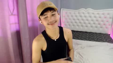 Snapshot of yokai24 chatting on February 2, 5:39 am yokaii online show from February 2, 5:39 am