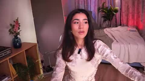 Yoko online show from February 3, 6:40 am