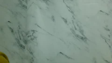 yolandrina05 online show from November 1, 3:30 am