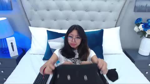 Yommi Winx online show from March 11, 8:09 am